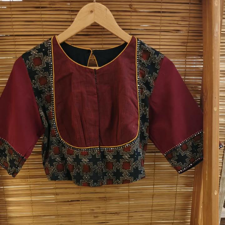 BHOPALI EDIT | A Play of Prints & Mirrors
