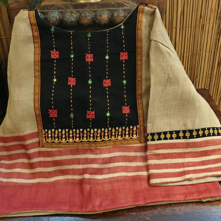 Tacks on Tussar