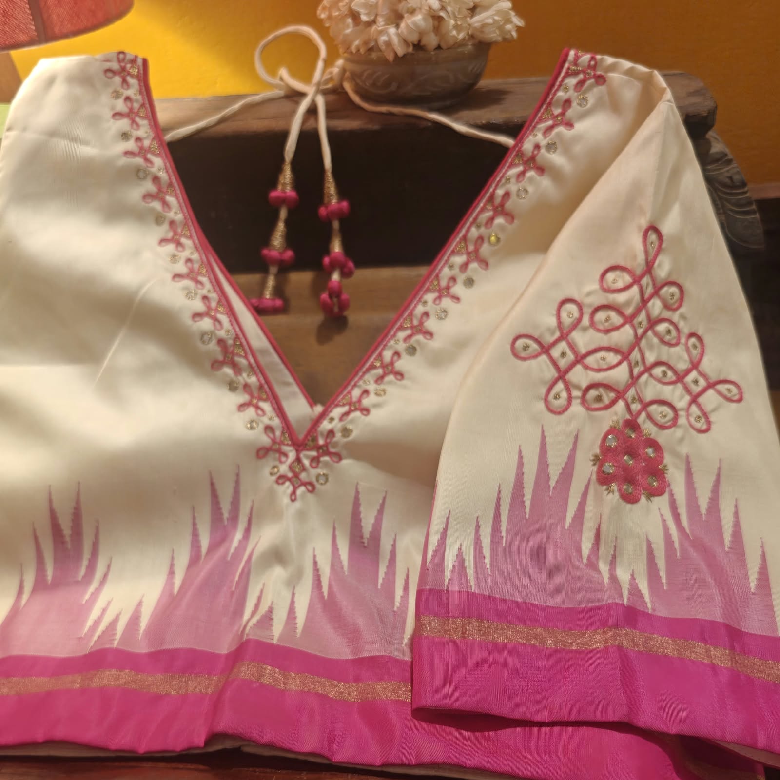 Ivory & Pink Korvai