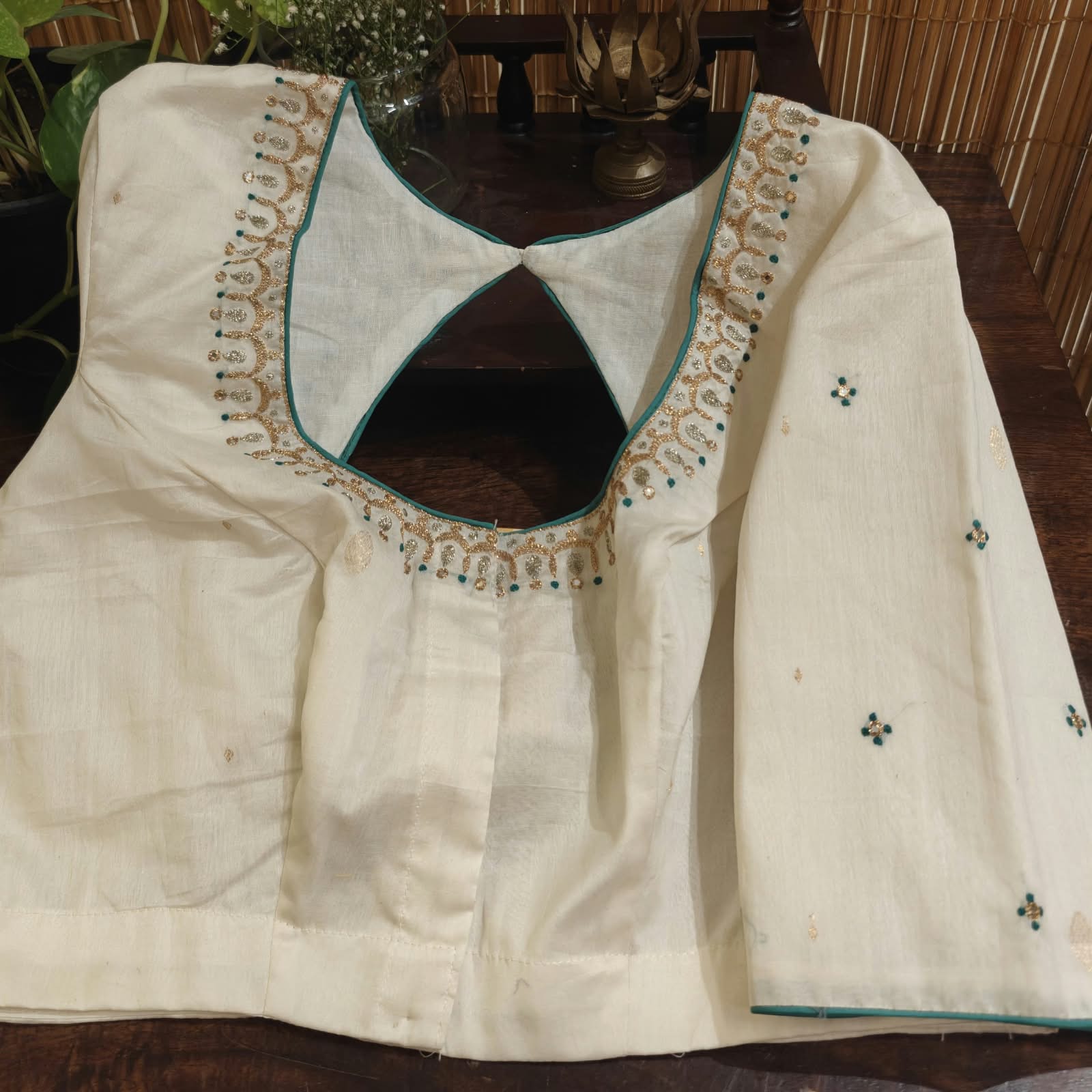 CHANDERI IN IVORY & BLUE