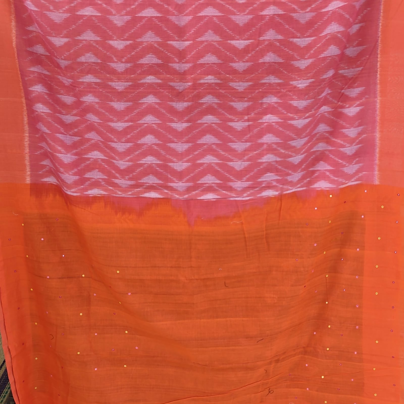TELIA RUMAL | PINK, ORANGE & A FLOURISH OF FLORALS