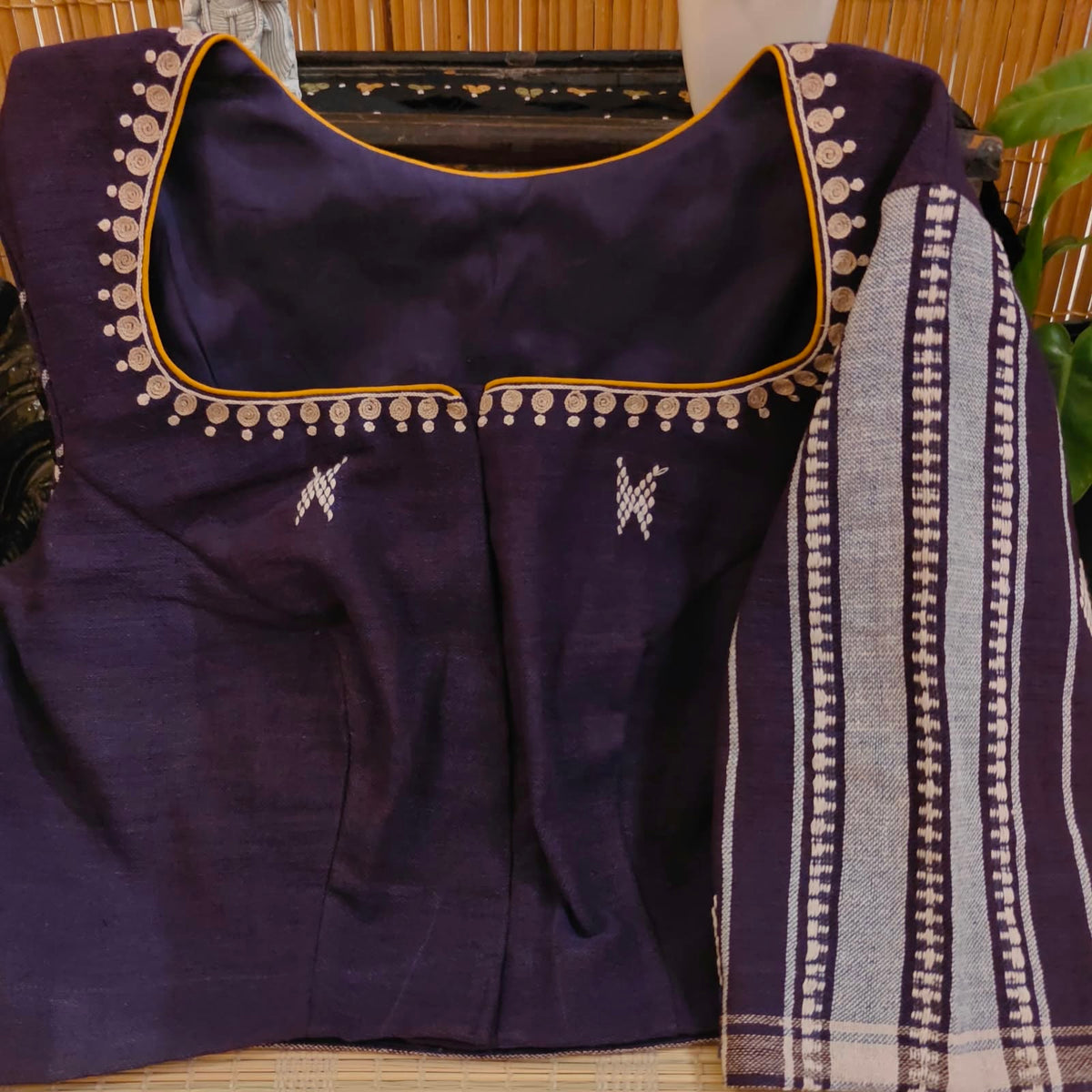 BHUMI | TRIBAL IN JAMBOL