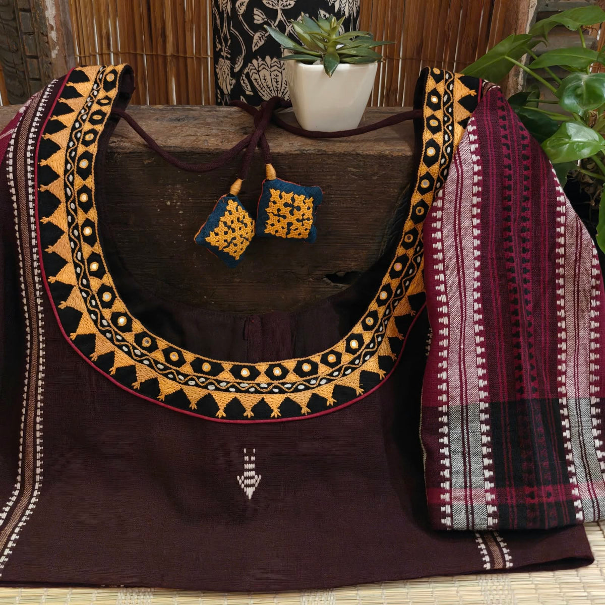 BHUMI | KOTPAD IN COFFEE & YELLOW