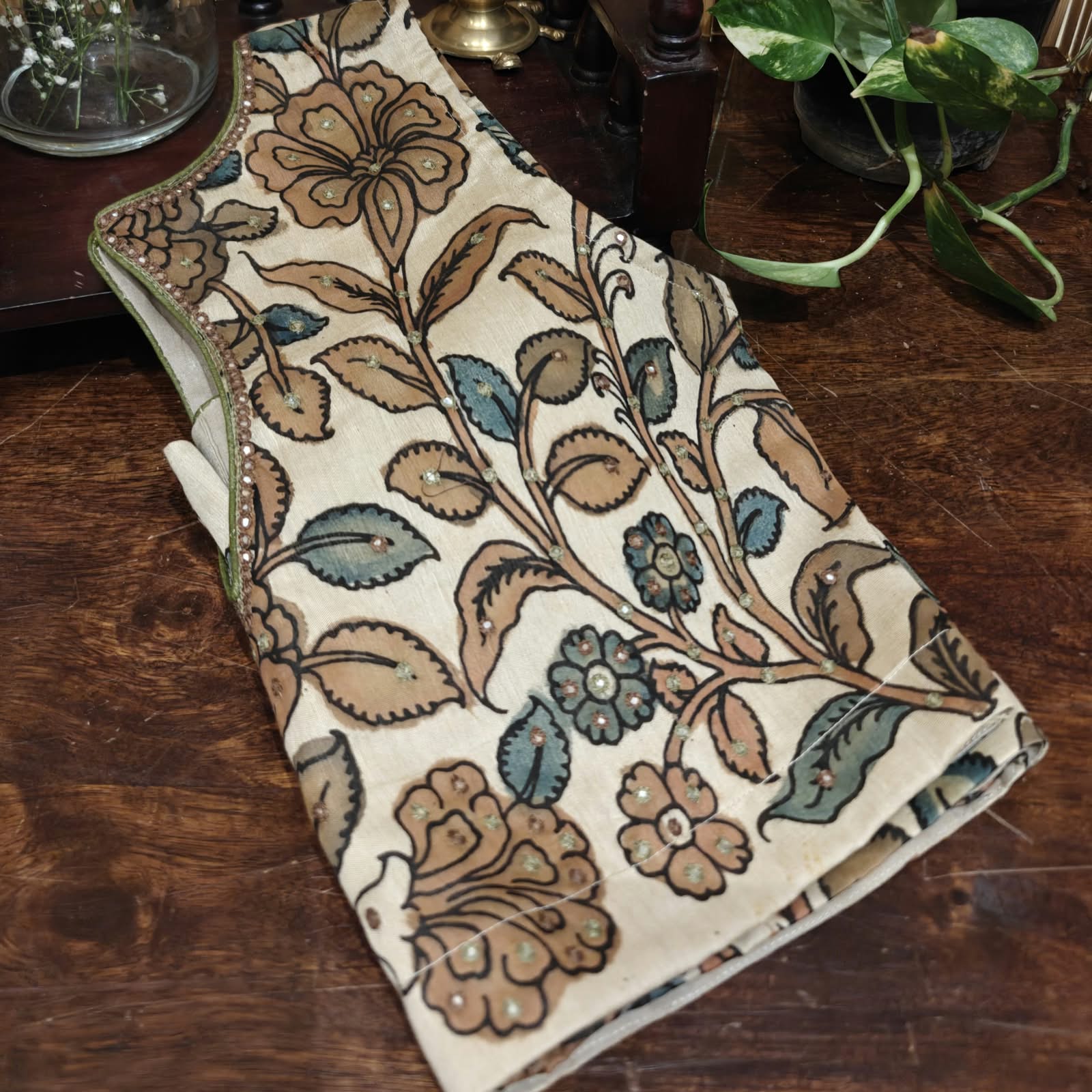 Kalamkari in Silk — A Sleeveless Story