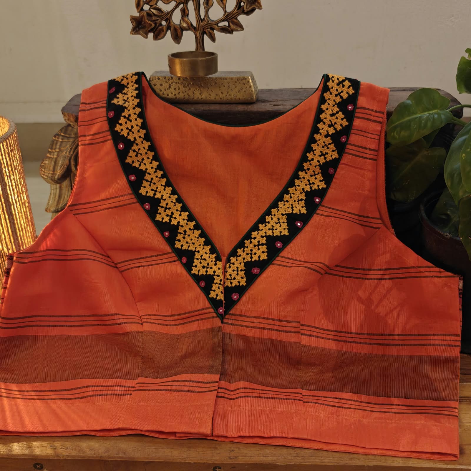 A Peachy Pause in Kalamkari