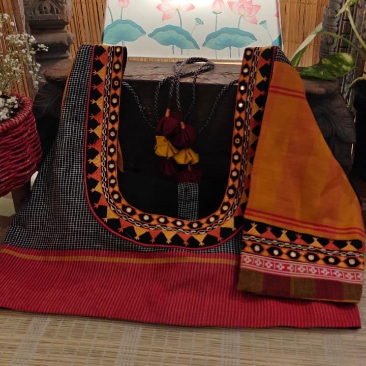 BHUMI | ORANGE & CHARCOAL