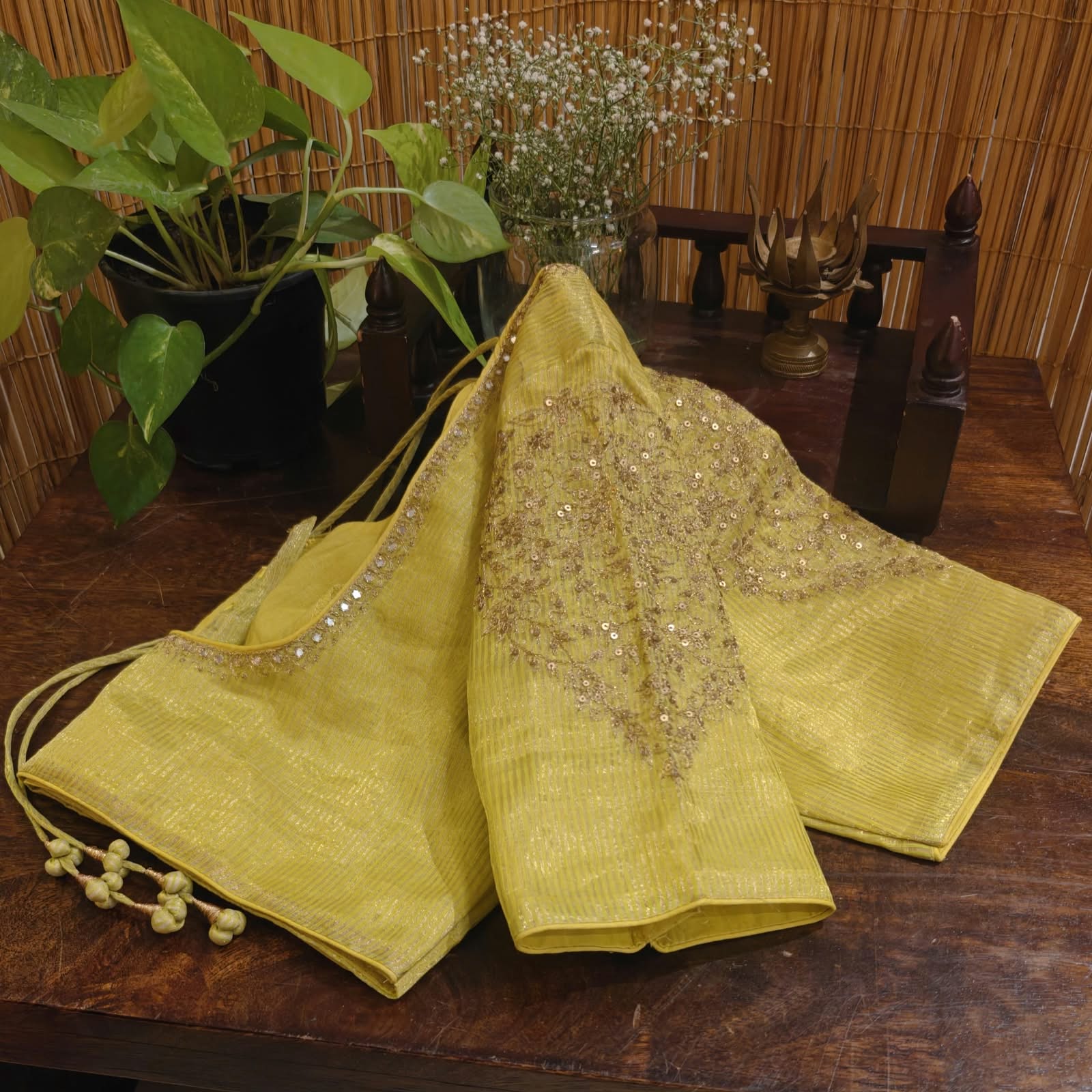 CHANDERI IN MINT & GOLD