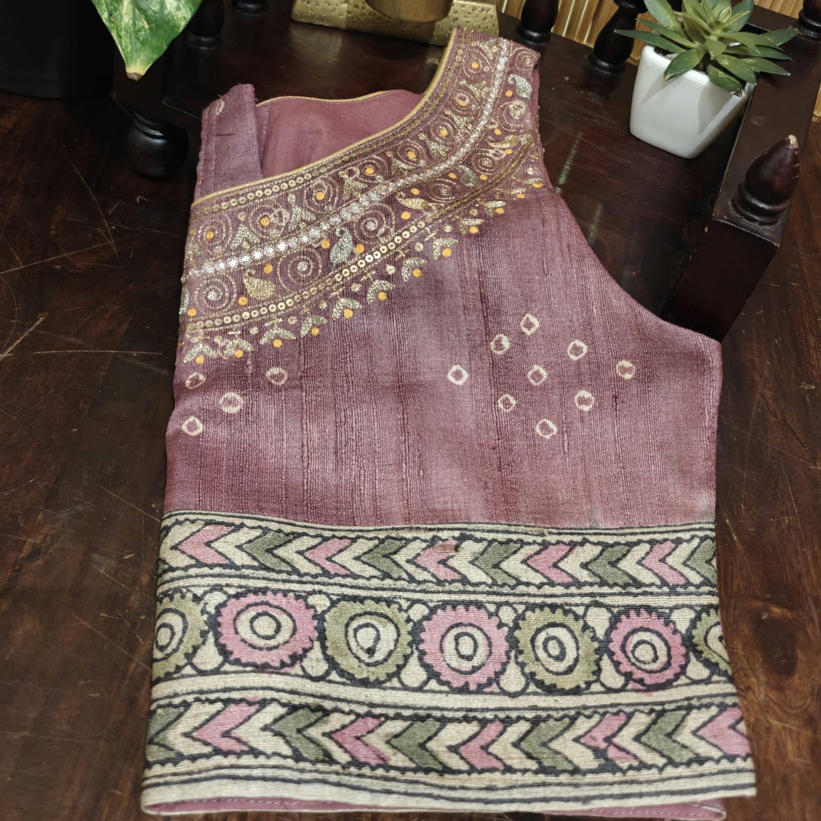 Blush Sungudi — Kalamkari & Pittan