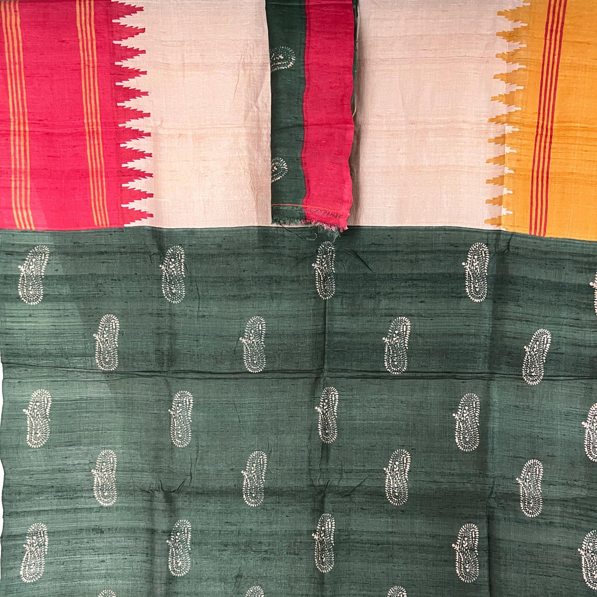 A Ganga Jamuna in Traditional Hues
