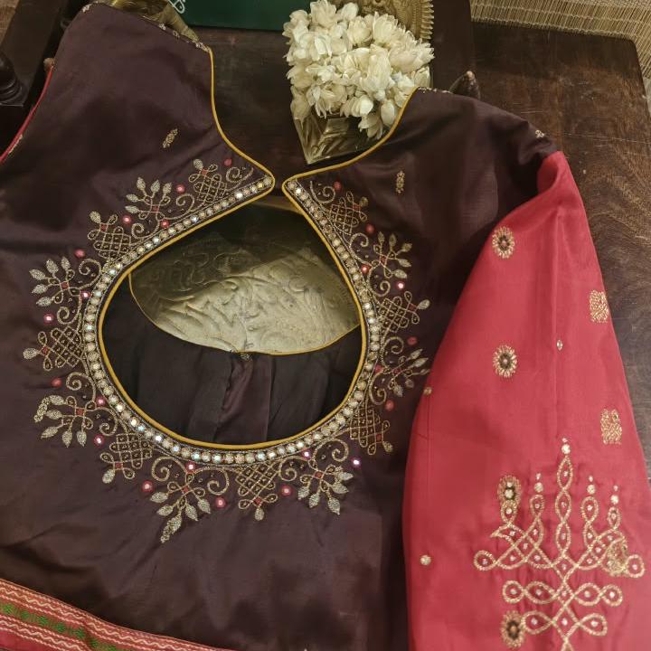 KOLAM IN GOLD
