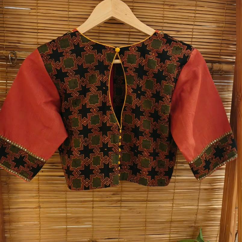 BHOPALI EDIT | A Play of Prints & Mirrors (2)