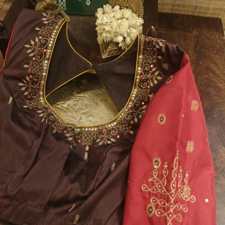 KOLAM IN GOLD