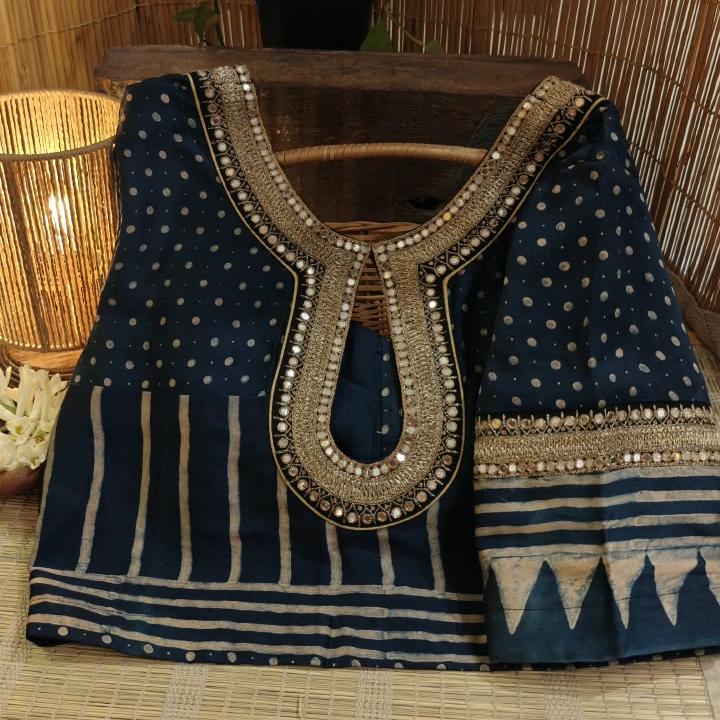 INDIGO & VINTAGE GOLD
