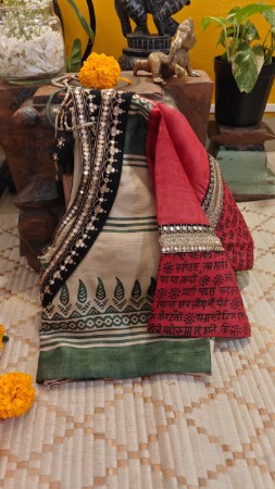 Picture of Vintage Impressions on Tussar Silk