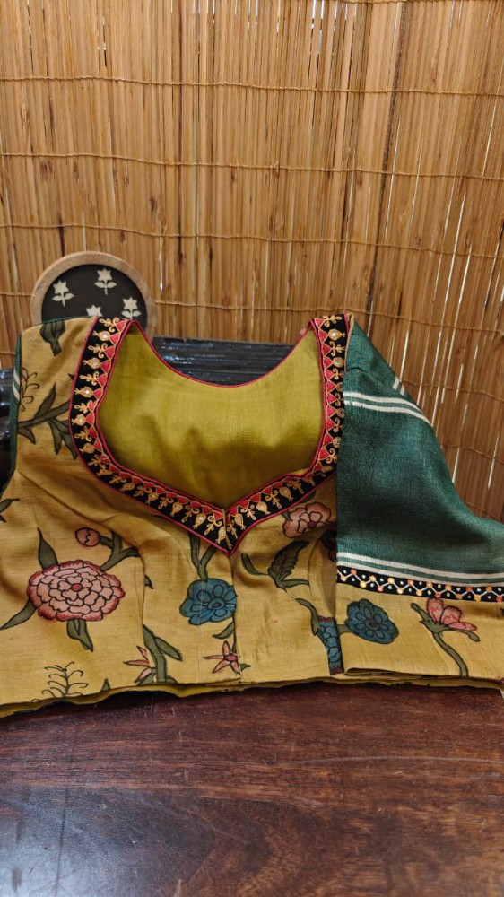 Picture of Threads of Many Stories