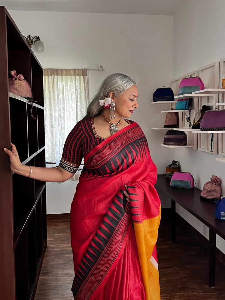 Picture of Chilli Red & Kolam Lines