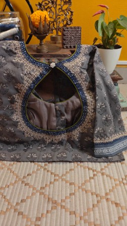 Picture of Grey Canvas - Ivory Stories