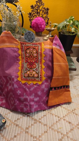 Picture of Pink Telia Rumal with a Tribal Yoke