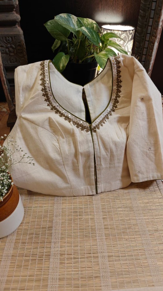 Picture of 🌾 Rustic Ivory Charm 🌾