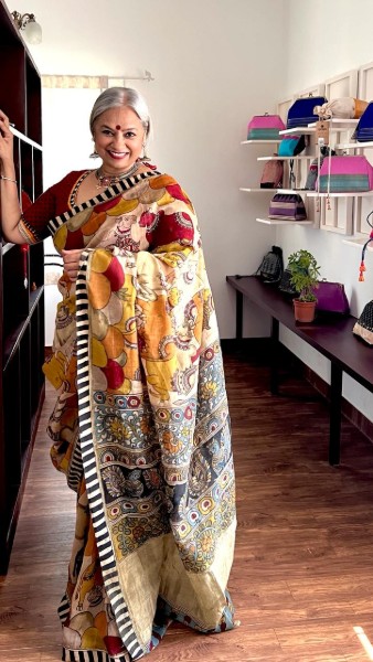 Picture for category M I T H R A SAREES