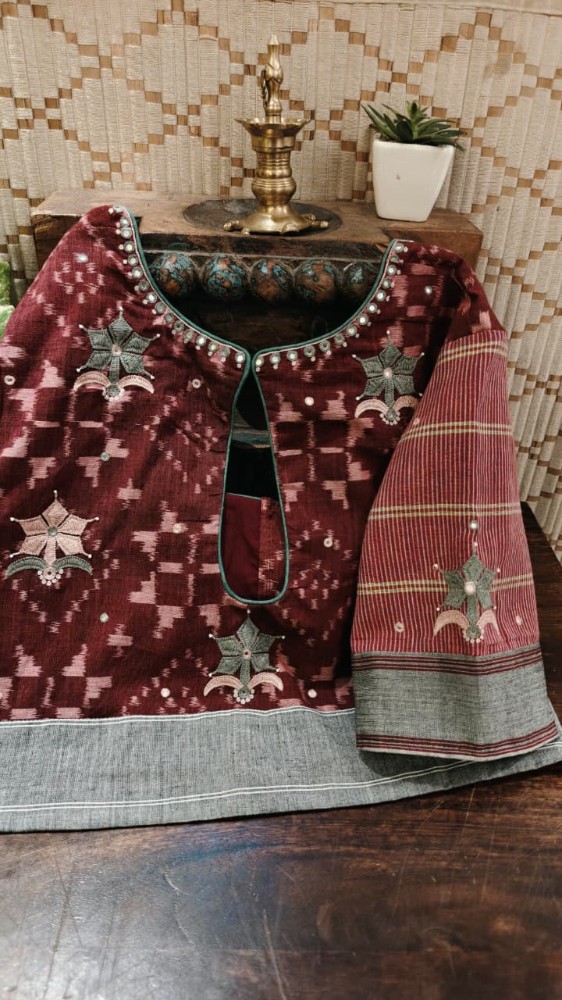 Telia in Maroon & Grey