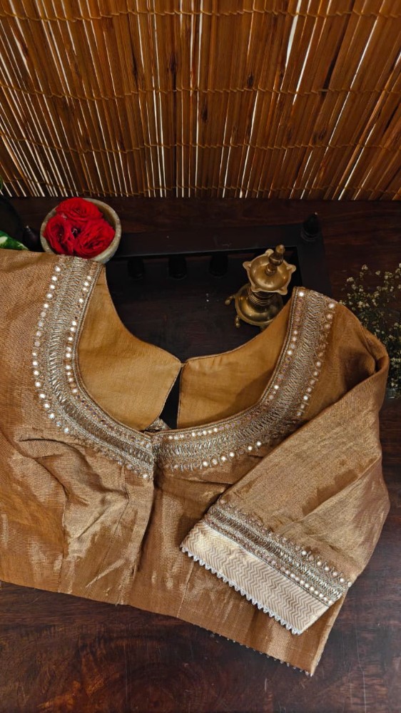 Antique Gold tissue