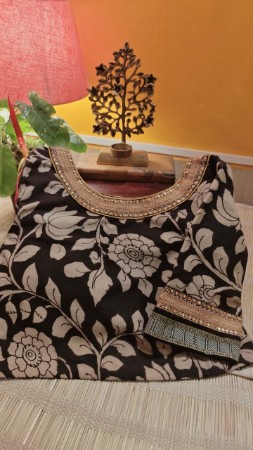 CHARCOAL & IVORY KALAMKARI