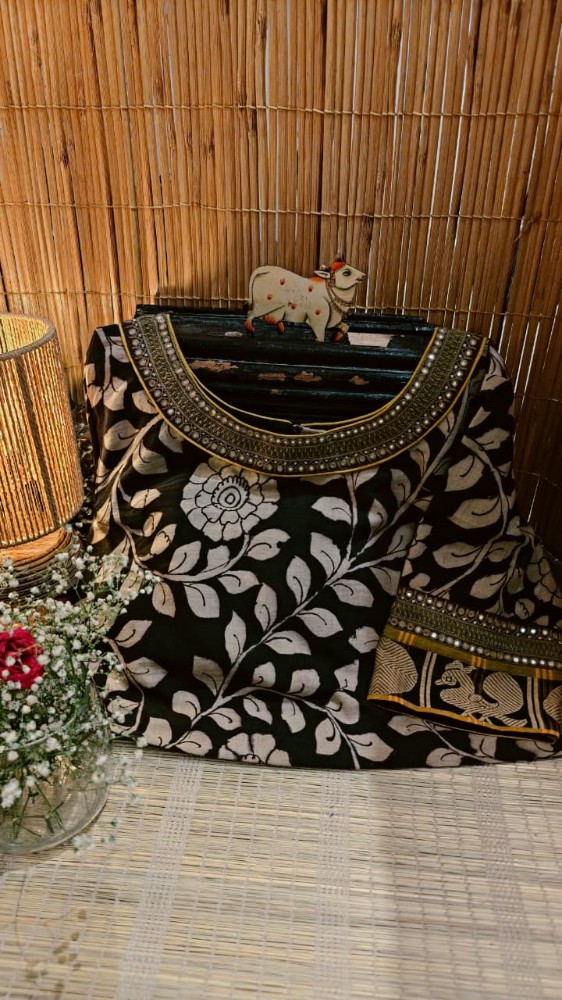 CHARCOAL & IVORY KALAMKARI