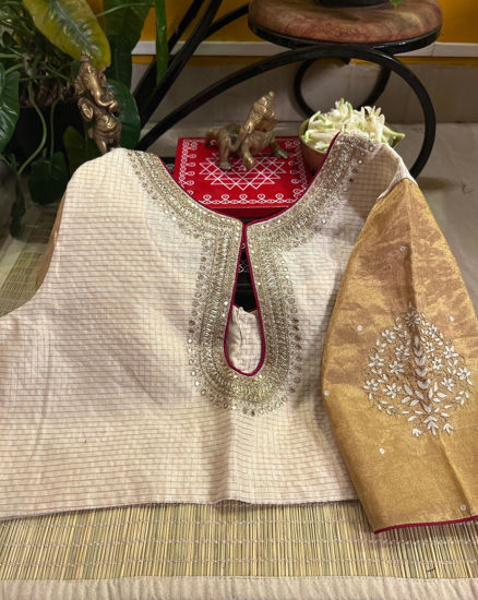 Old-World Charm in Ivory & Gold