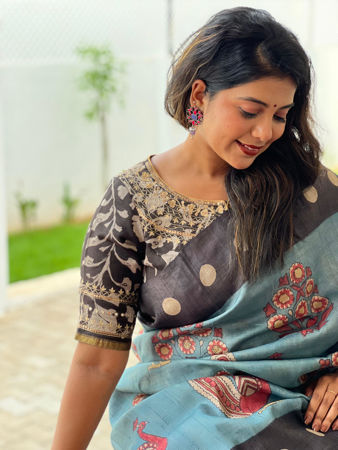 Picture for category M I T H R A SAREES