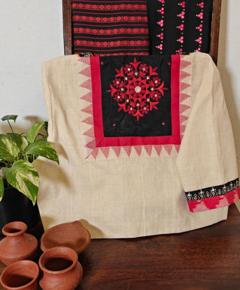 Ivory • Bright Red • 🤍🔴