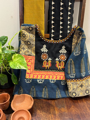 Ajrakh Tales in Indigo 🌿🖤