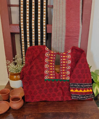 Ajrakh • Tribal • Vibrant Threads 🔴🌿🧵