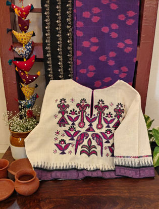 Ivory Ponduru • Tribal Threads •