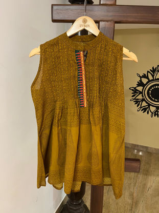 Pin-tucked beauty short top