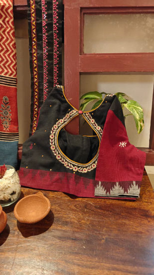 Bhumi in Charcoal & Red