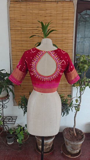 Vibrant Bandhani in Maroon & Gold